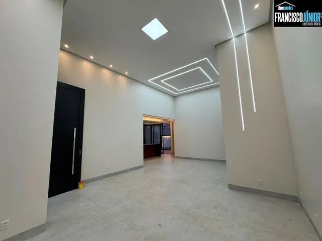 Imagem 2: CASA NO SETOR COIMBRA ALTO PADRÃO