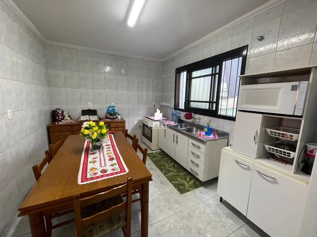 Imagem 9: Sobrado À Venda no Bairro de Lazzer - Caxias do Sul/Rs