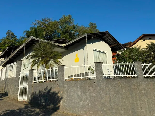Imagem 1: Casa com 02 dormitórios sendo 01 suíte à venda em Timbó
