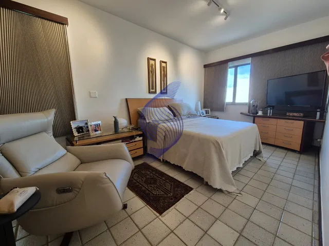 Imagem 15: VENDO APARTAMENTO 240 M² 04 QUARTOS EDIFÍCIO ERNESTO LEBRAM PITUBA SALVADOR