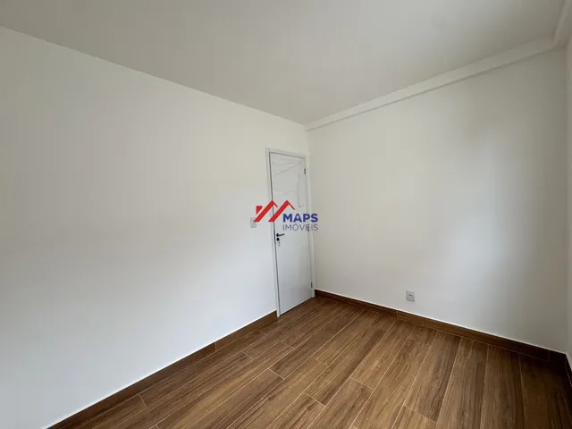 Imagem 3: Apartamento com três quartos, suíte e uma vaga de garagem à venda no bairro