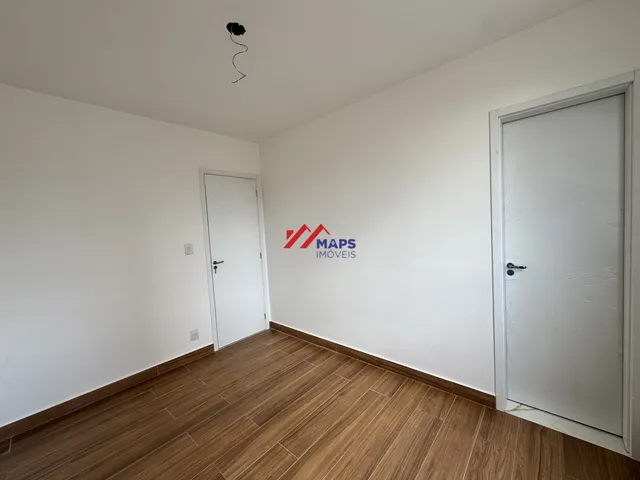 Imagem 7: Apartamento com três quartos, suíte e uma vaga de garagem à venda no bairro