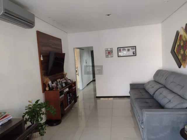 Imagem 13: Casa com Piscina e Loja Frontal – 3 Quartos (2 Suítes) – Bairro São Benedito