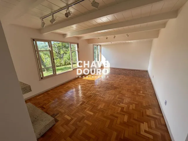 Imagem 12: Casa em Teresópolis: Conforto e Lazer Completo