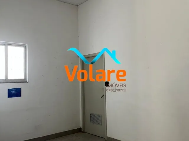 Imagem 10: Salão Comercial para Locação em Osasco-SP, Bairro Pestana: 4 Salas, 5 Banheiros