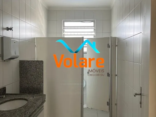 Imagem 12: Salão Comercial para Locação em Osasco-SP, Bairro Pestana: 4 Salas, 5 Banheiros