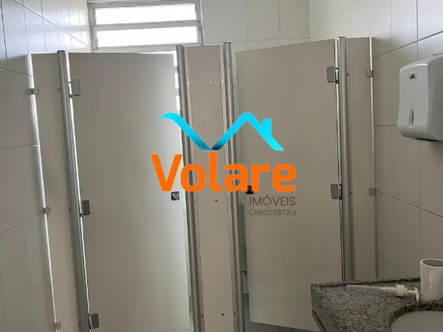 Imagem 5: Salão Comercial para Locação em Osasco-SP, Bairro Pestana: 4 Salas, 5 Banheiros