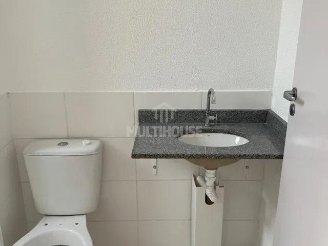 Imagem 3: Lindo apartamento com 2 quartos, armários planejados e garagem coberta