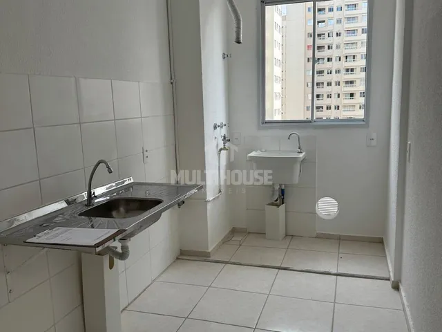 Imagem 6: Lindo apartamento com 2 quartos, armários planejados e garagem coberta