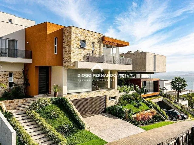 Imagem 5: Casa de Alto Padrão em Condomínio Fechado no Cacupé