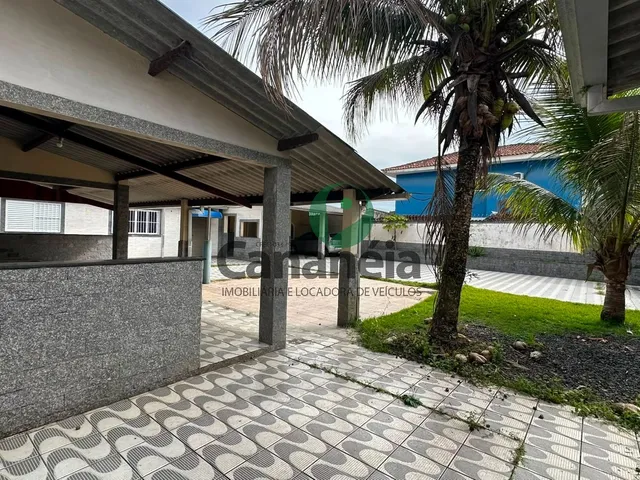 Imagem: Casa 2 dormitórios com amplo pátio para