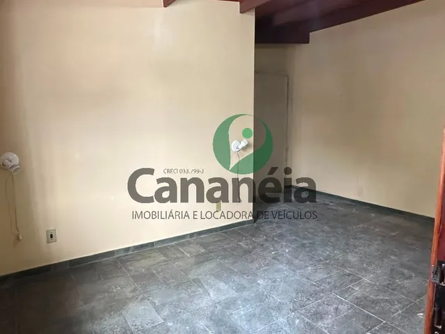 Imagem 7: Casa 2 dormitórios com amplo pátio para locação fixa, bairro do Rocio - Cananéia / SP
