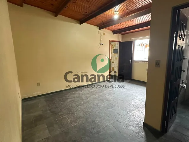 Imagem 5: Casa 2 dormitórios com amplo pátio para locação fixa, bairro do Rocio - Cananéia / SP