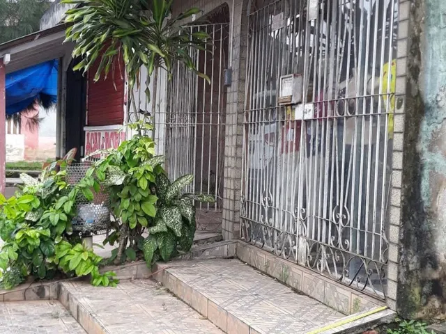 Imagem: Casa com 2 pavimentos, ponto comercial