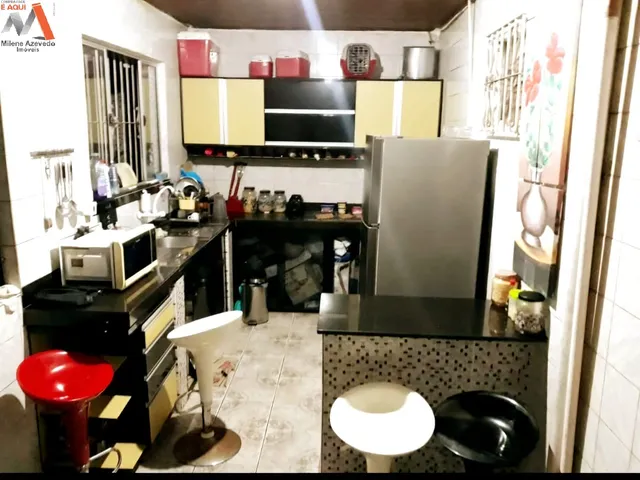 Imagem 10: Casa com 2 pavimentos, ponto comercial, piscina e 3 quartos com suíte. Aproveite esta