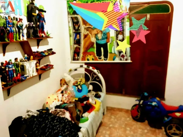 Imagem 12: Casa com 2 pavimentos, ponto comercial, piscina e 3 quartos com suíte. Aproveite esta