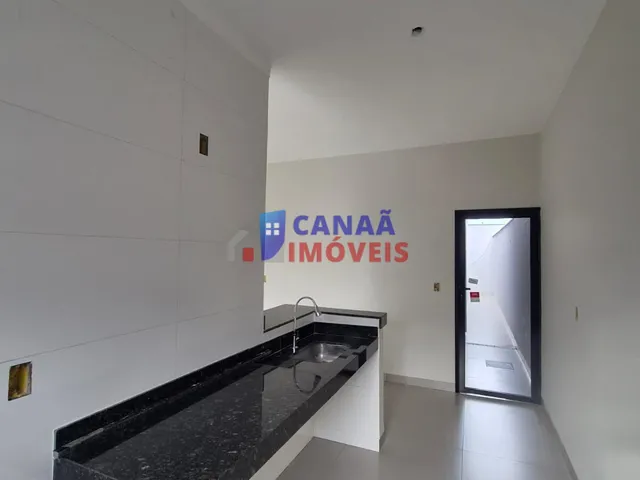 Imagem 8: Casa nova recém construída bairro luizote 3