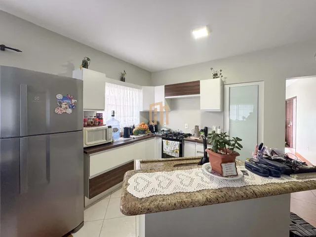 Imagem 8: Casa com 2 Moradias à Venda na Serraria