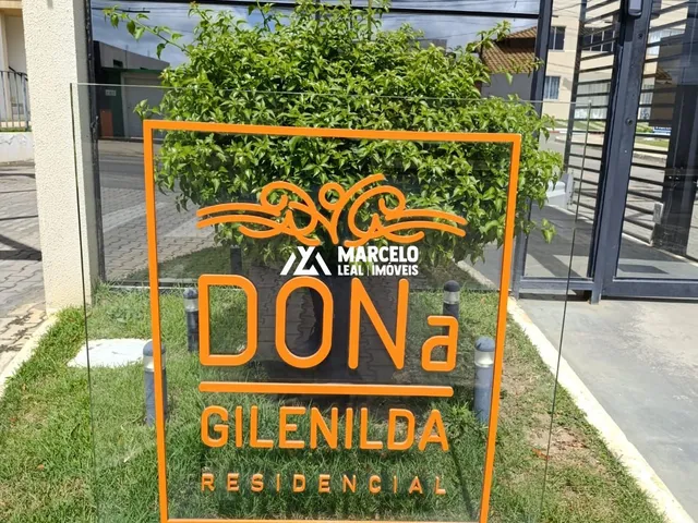 Imagem 4: Apartamento 2/4 com Suíte, semi mobiliado com Quintal e Planejados no Condomínio