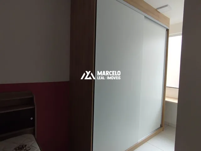 Imagem 3: Apartamento 2/4 com Suíte, semi mobiliado com Quintal e Planejados no Condomínio