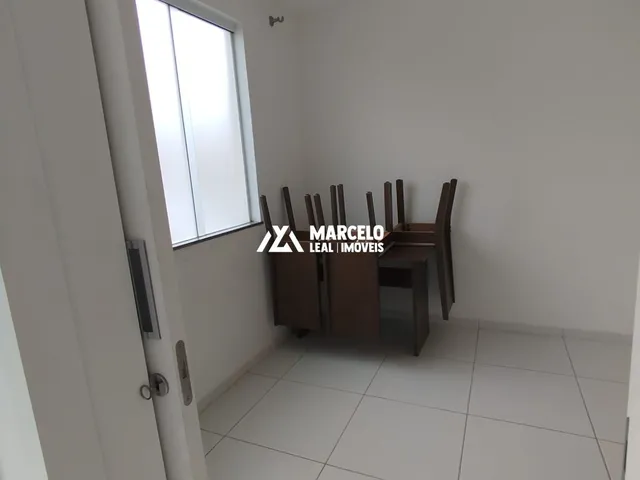 Imagem 16: Apartamento 2/4 com Suíte, semi mobiliado com Quintal e Planejados no Condomínio