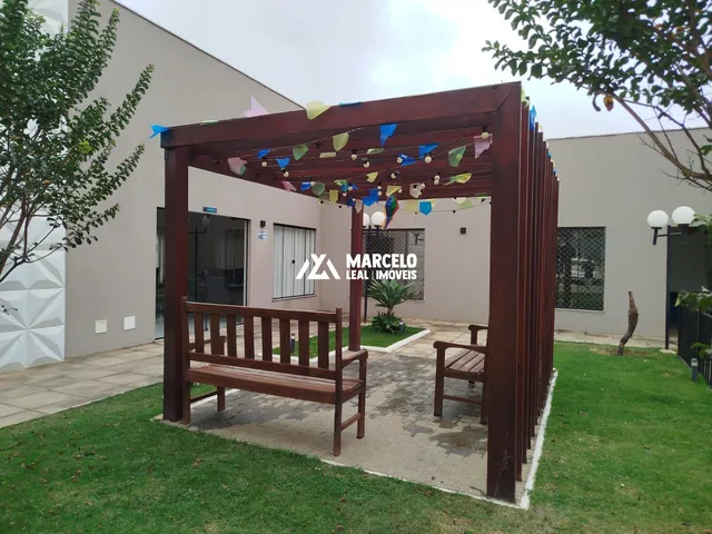 Imagem 14: Apartamento 2/4 com Suíte, semi mobiliado com Quintal e Planejados no Condomínio