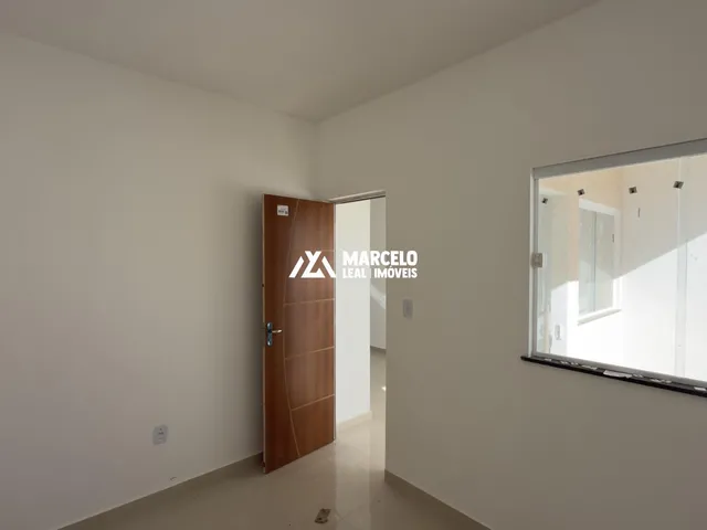Imagem 11: Alugo casa nova (1º locação) de 2/4 com garagem em rua asfaltada no Bairro Conve