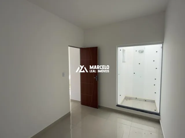 Imagem 6: Alugo casa nova (1º locação) no 1º andar com 2/4 e garagem em rua asfaltada no