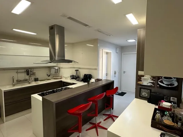 Imagem 10: A 5ª Avenida Imóveis apresenta essa deslumbrante cobertura linear c/ 328m², uma