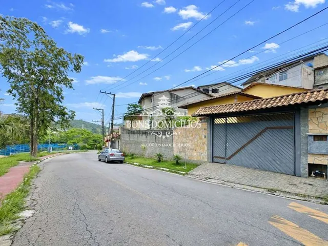 Imagem: Linda Casa em Cotia - Outeiro de Passárgada