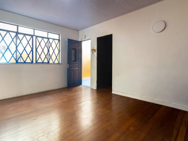 Imagem 11: Casa para venda em Vila Romana com 3 quartos, sendo 1 suíte, 235m²