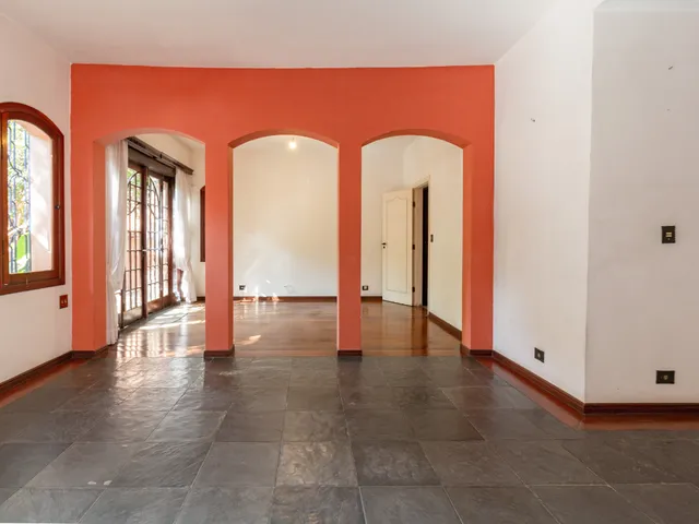 Imagem 3: Sobrado para venda em Sumaré com 3 quartos, sendo 3 suítes, 280m²