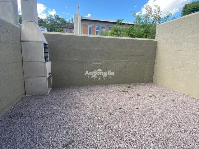 Imagem 4: Sobrado entrada individual à venda no bairro Desvio Rizzo