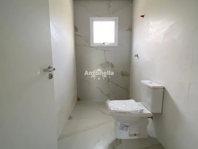 Imagem 13: Sobrado entrada individual à venda no bairro Desvio Rizzo