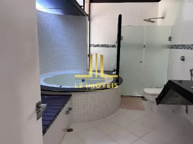 Imagem 4: LOCAÇÃO - 5/4 SENDO 4 SUÍTES - 3.200M² - MOBILIADA - ENCONTRO DAS ÁGUAS - LAURO DE