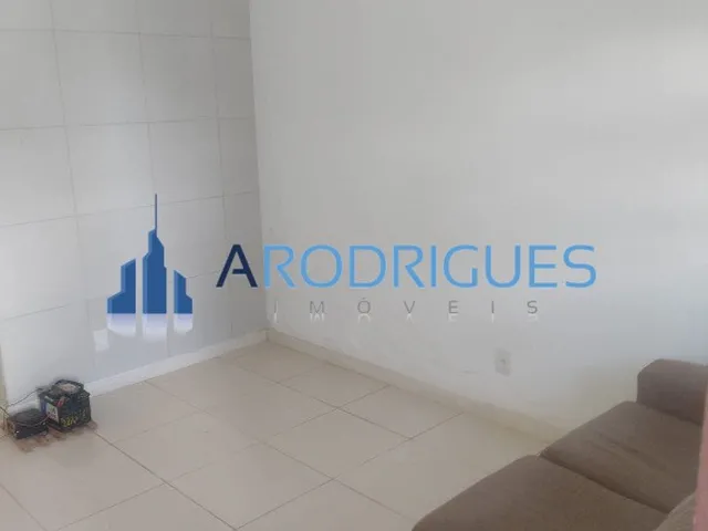 Imagem 2: Casa Duplex à Venda e Locação Anual em Condomínio Completo em Buraquinho, Lauro de