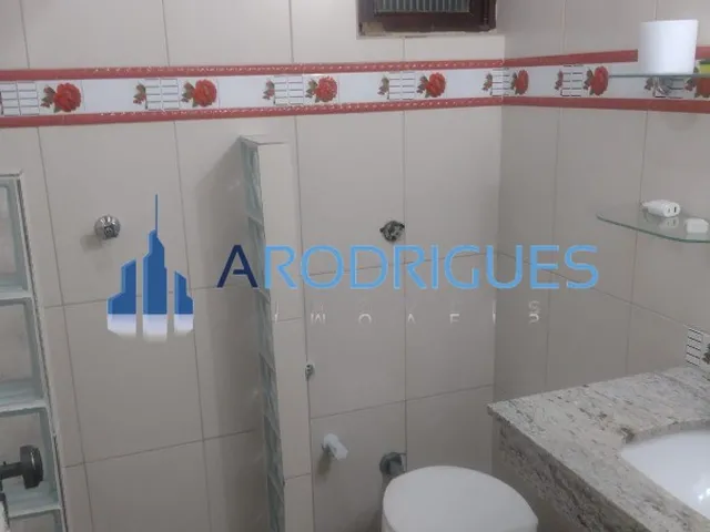Imagem 6: Casa Duplex à Venda e Locação Anual em Condomínio Completo em Buraquinho, Lauro de