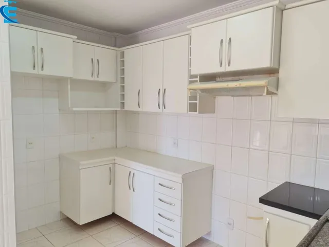 Imagem 7: Apto 3 quartos (1 suíte), sala ampla com sacada, cozinha estilo americano, banheiro