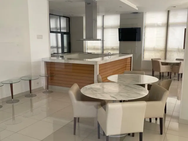 Imagem 4: Vendo Apartamento reformado de porteira fechada com 113m2 , varanda gourmet, 3/4, suíte