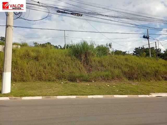 Imagem: O terreno possui 153m² de Área Privada e está localizado