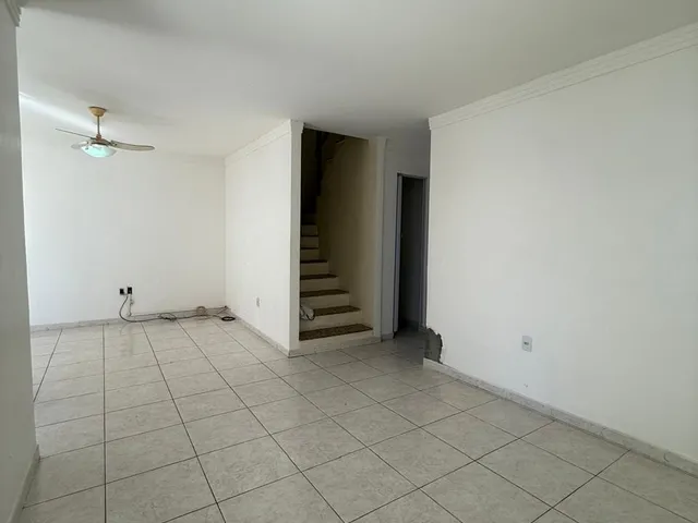 Imagem 14: Casa residencial Duplex Condomínio Portão do Sol para Venda e Locação Buraquinho