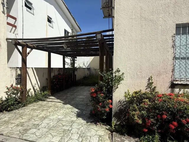 Imagem 5: Casa residencial Duplex Condomínio Portão do Sol para Venda e Locação Buraquinho