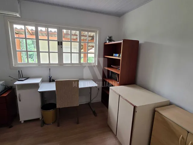 Imagem 2: Chácara em Contenda Residencial ou Sede de alguma associação recreativa