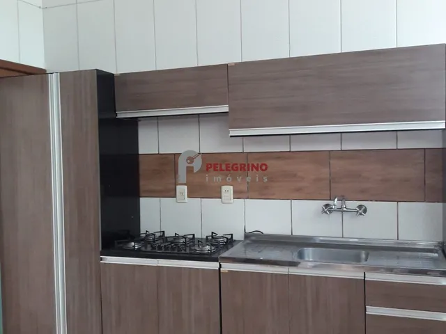 Imagem 2: Pelegrino Imóveis aluga apartamento no centro de Tapes
