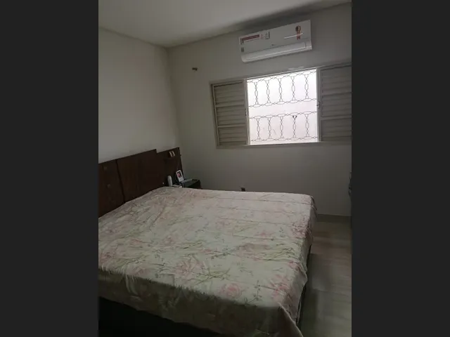 Imagem: Sobrado À Venda no Parque Residencial Jaguari