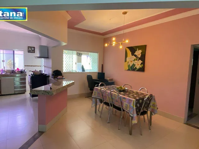 Imagem 6: Casa com 3 Dormitórios À Venda, 190 M² por R$ 470.000 - Bairro Itaguai II - Caldas Novas/Go