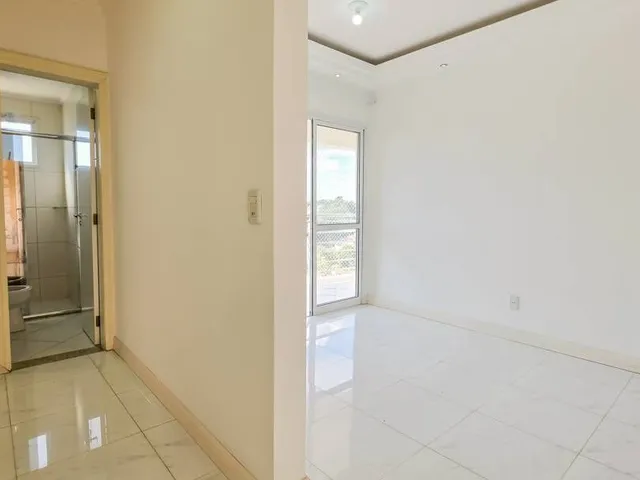 Imagem 16: Apartamento Semimobiliado com 2 Dormitórios sendo 1 Suíte na Água Verde!