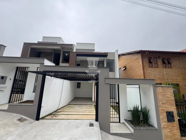 Imagem: Casa à venda em Barbacena com 3 dormitórios