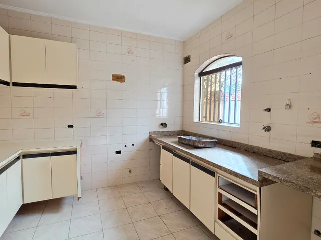Imagem 12: Casa para Venda em Tremembé com 4 Quartos, Sendo 4 Suítes, 412M²