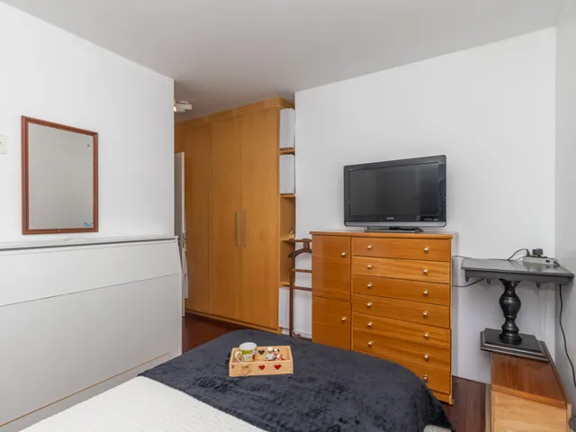 Imagem 7: Apartamento para venda em Vila Sofia com 3 quartos, sendo 1 suíte, 82m²